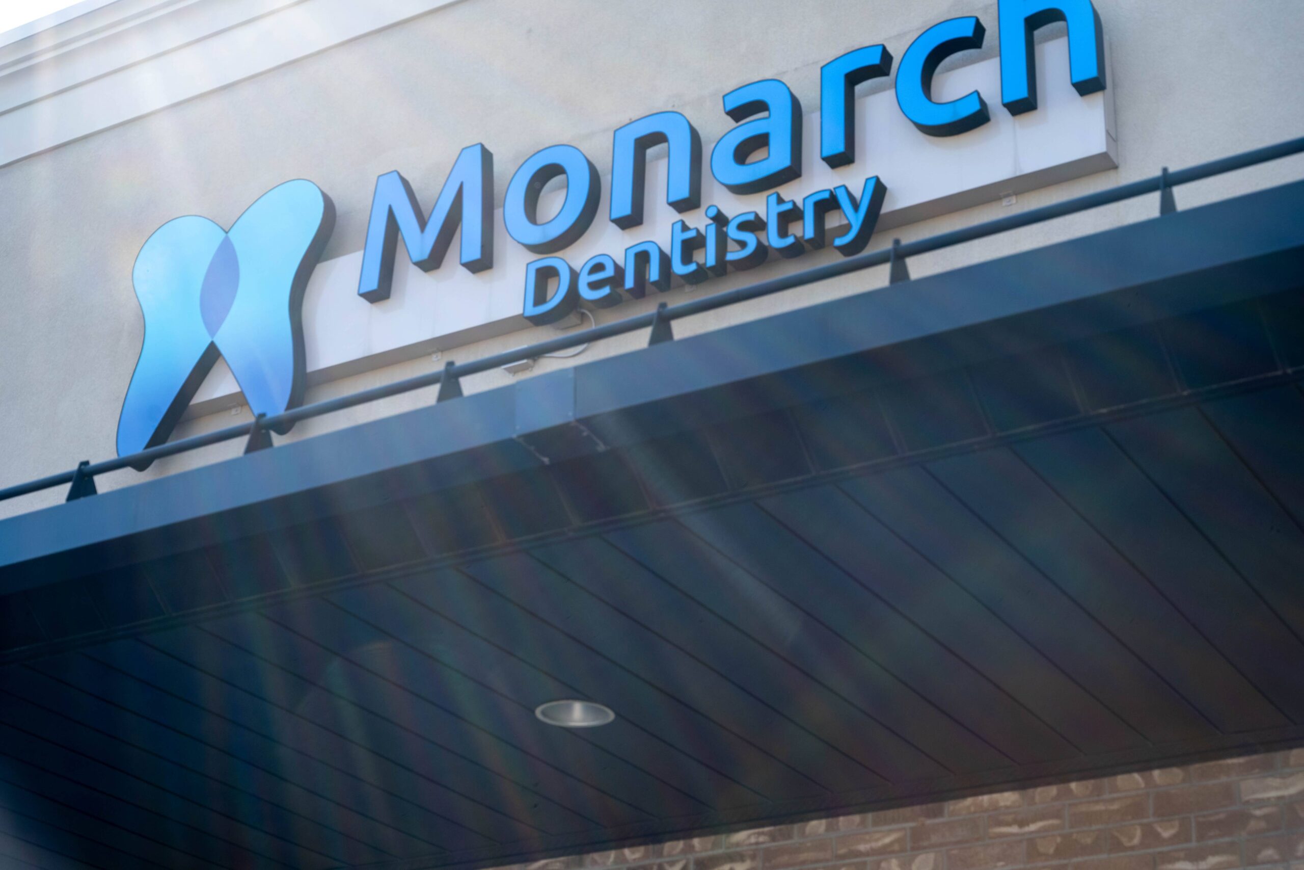 Monarch Dentistry - Niagara Falls dental clinic in Niagara Falls - Photo 5